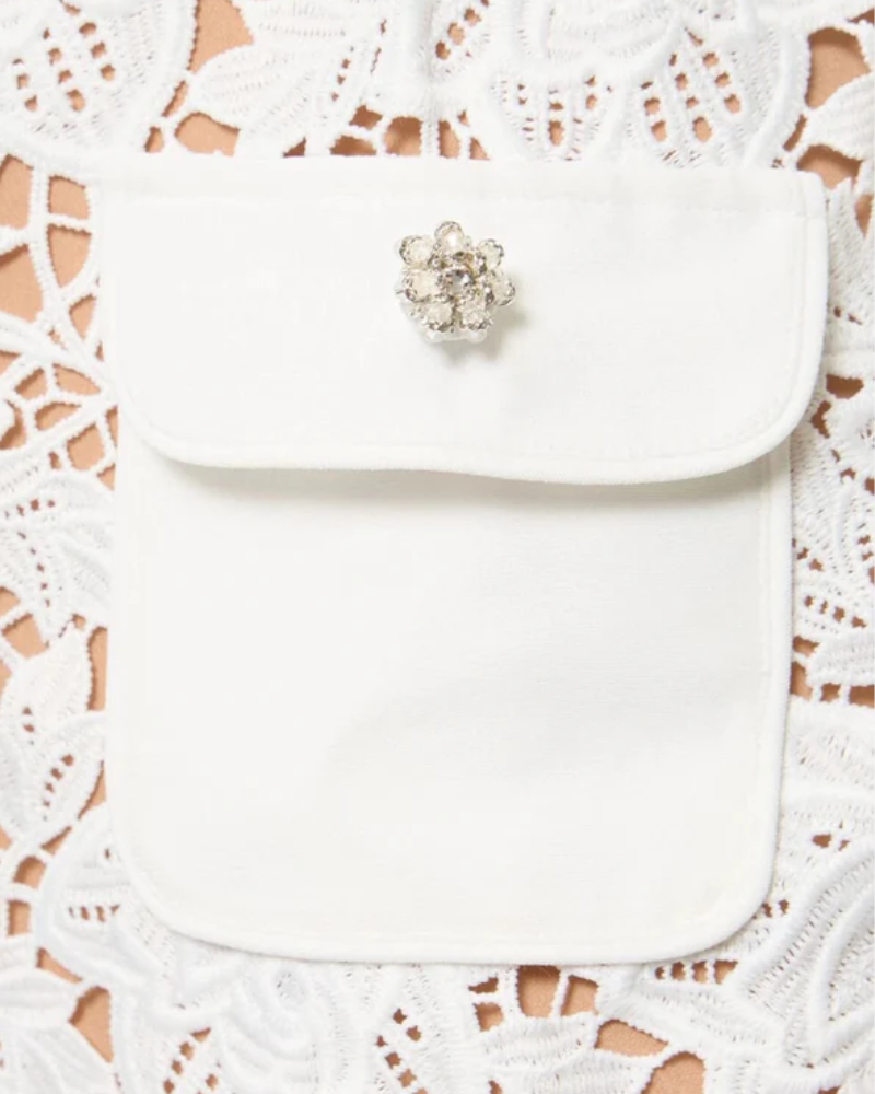 AZURÉLLE | ROBE EN DENTELLE FLEURIE