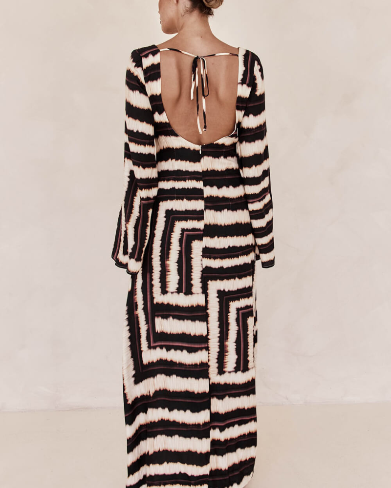 VIRELLE | ROBE À DÉTAILS ANNEAU