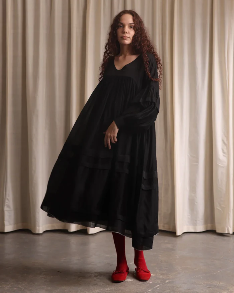 LORENTHEA NOIR | ROBE VOLUMINEUSE