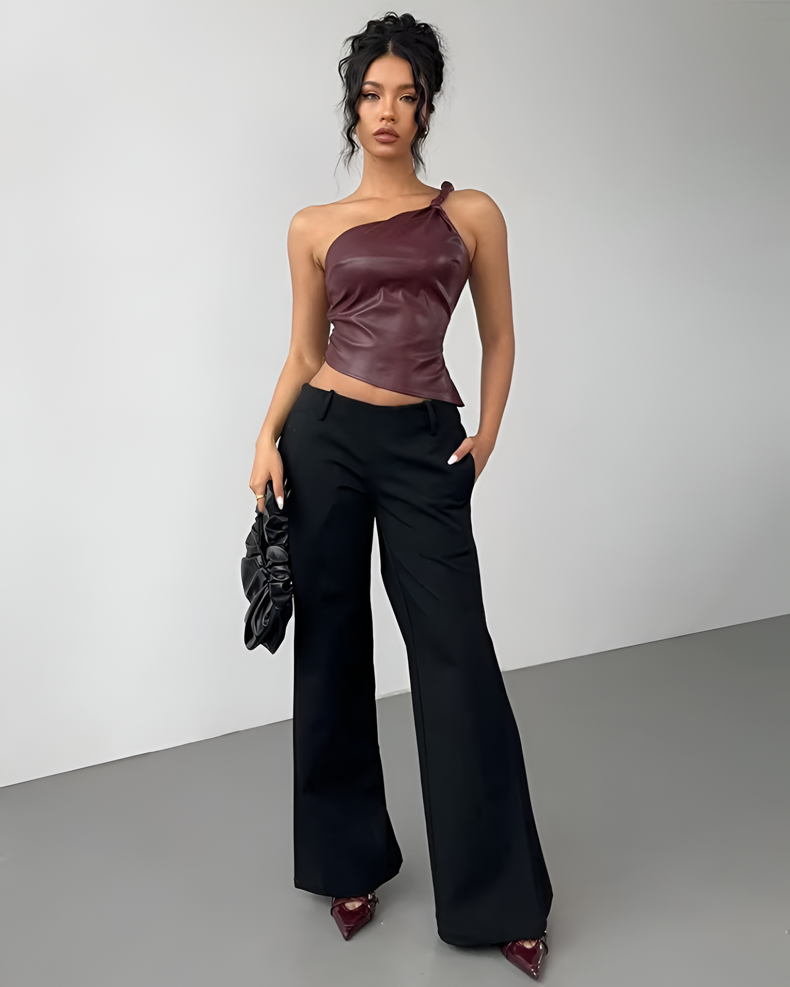 MAISON LÉONE | ASYMMETRIC KNOTTED TOP