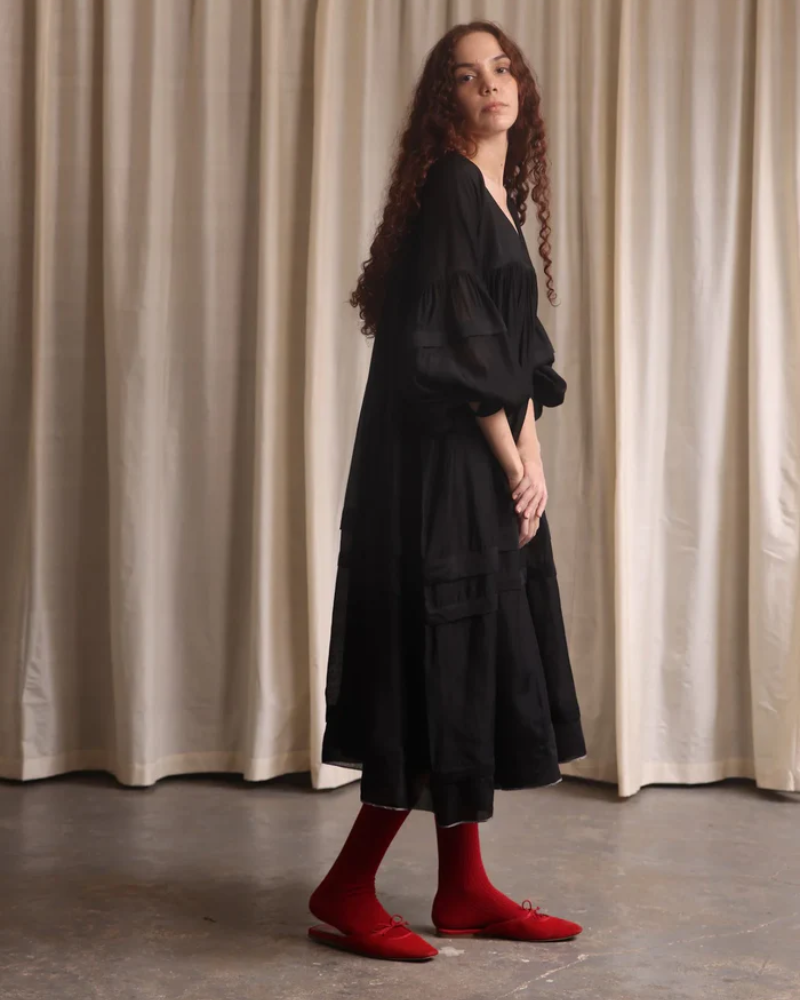 LORENTHEA NOIR | ROBE VOLUMINEUSE