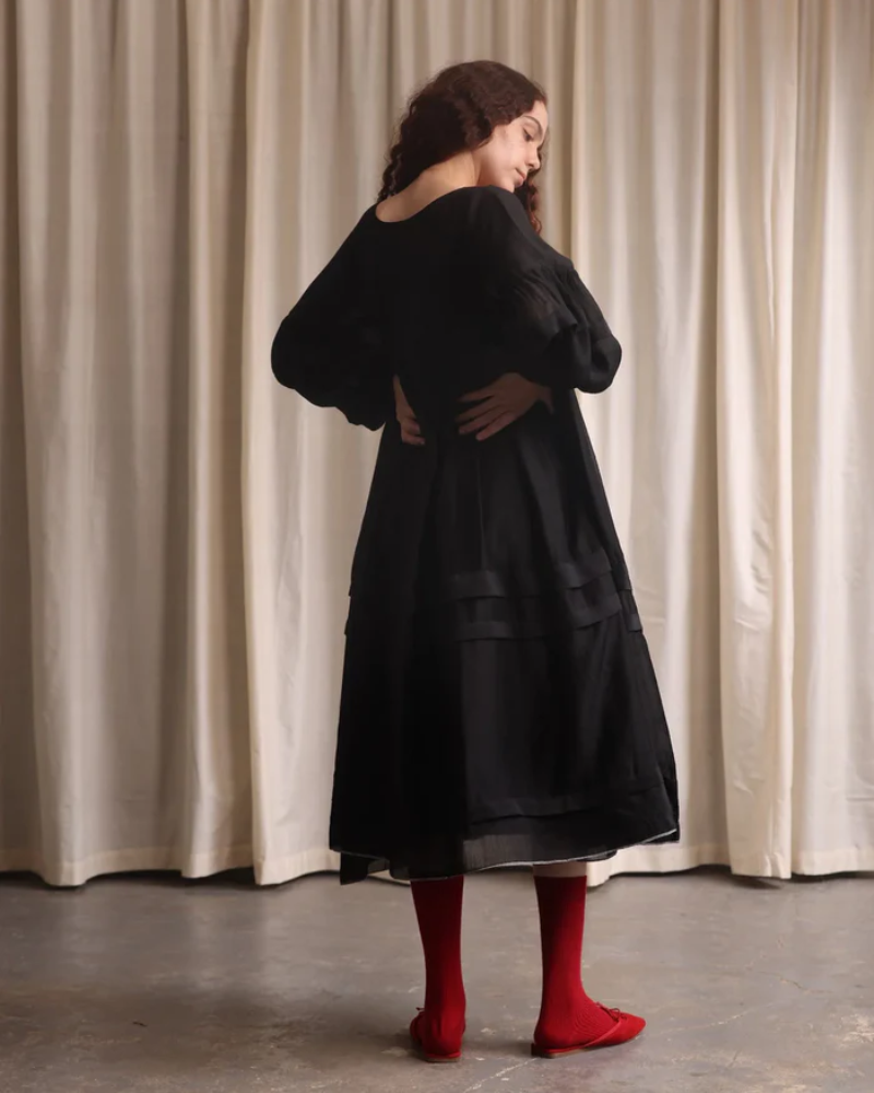 LORENTHEA NOIR | ROBE VOLUMINEUSE
