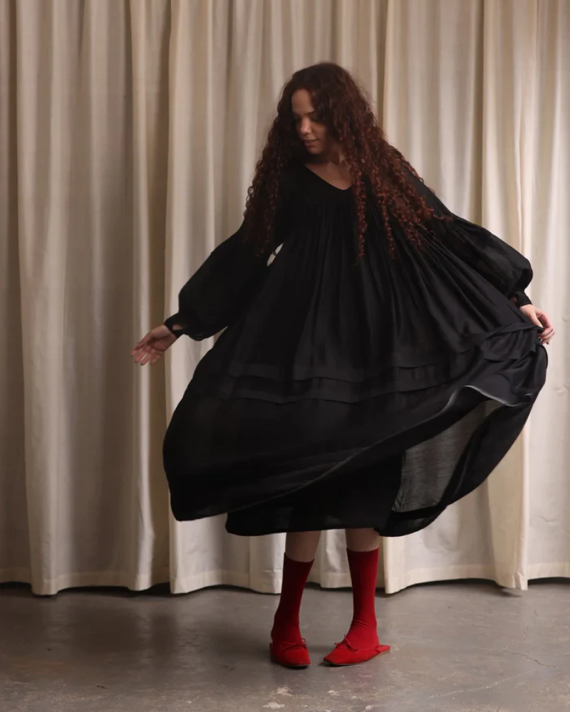 LORENTHEA NOIR | ROBE VOLUMINEUSE