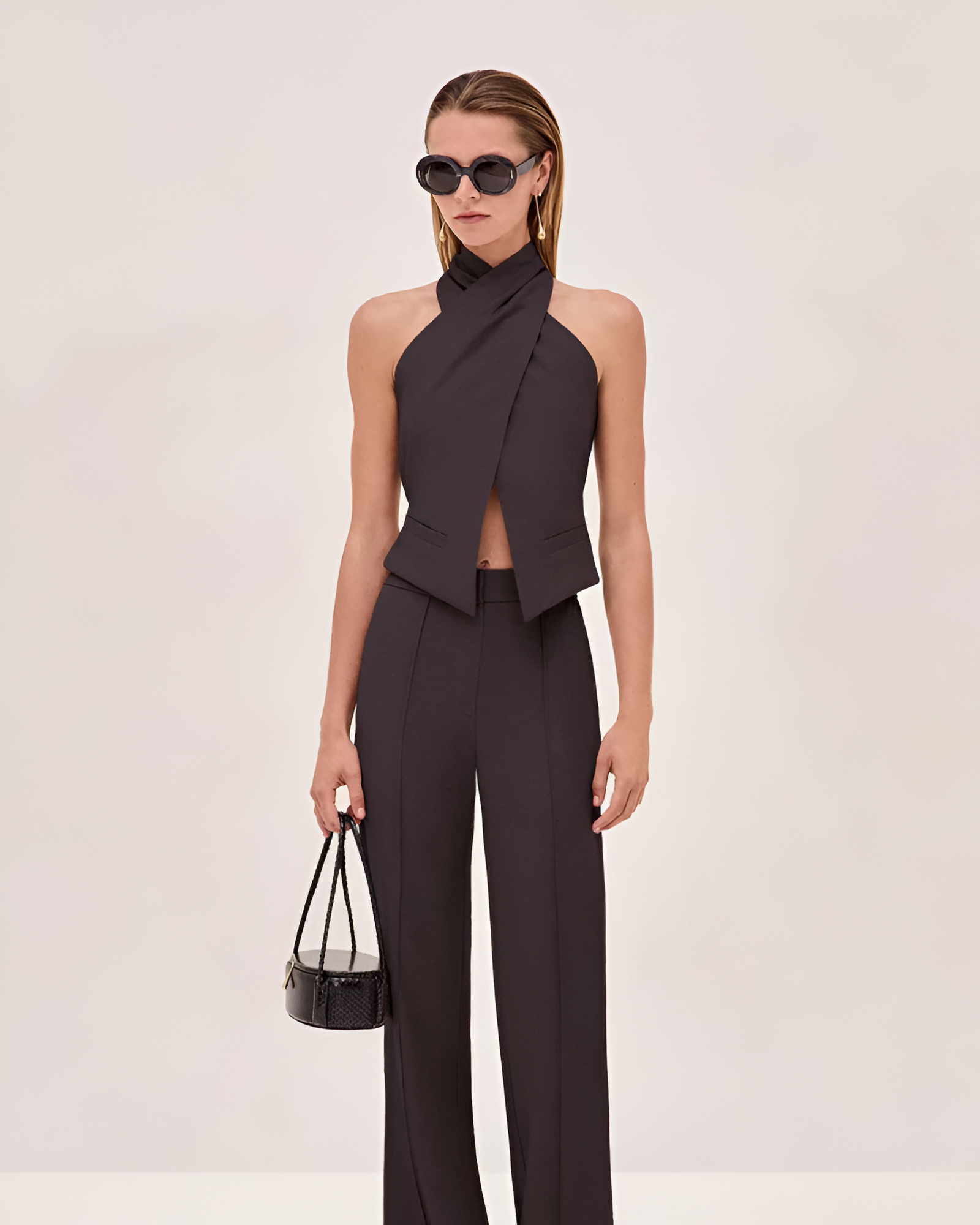 ELYRA | CROSS HALTER VEST TOP