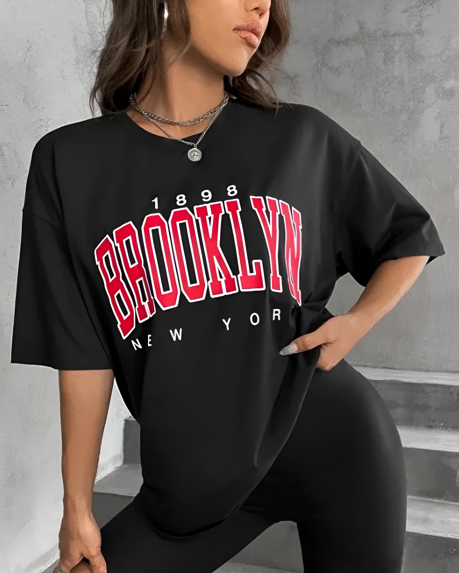 URBANYX | OVERSIZED BROOKLYN GRAPHIC TOP