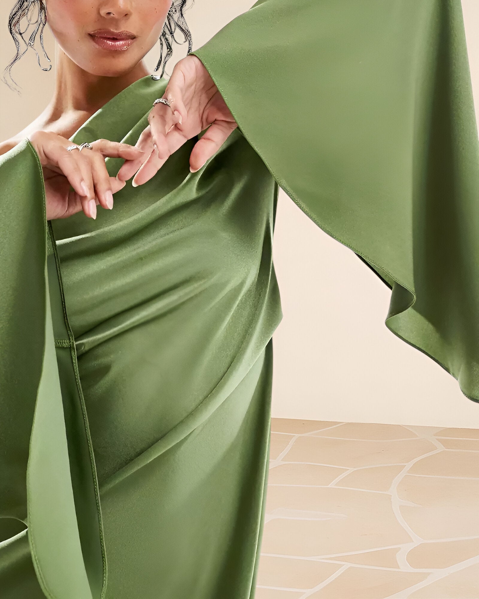 SERENA VALLÉE | ONE-SHOULDER DRESS