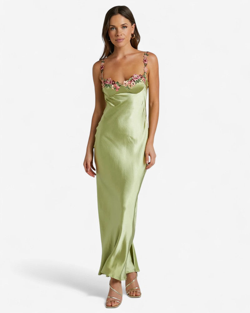 VERALUNE | FLORAL-TRIMMED DRESS