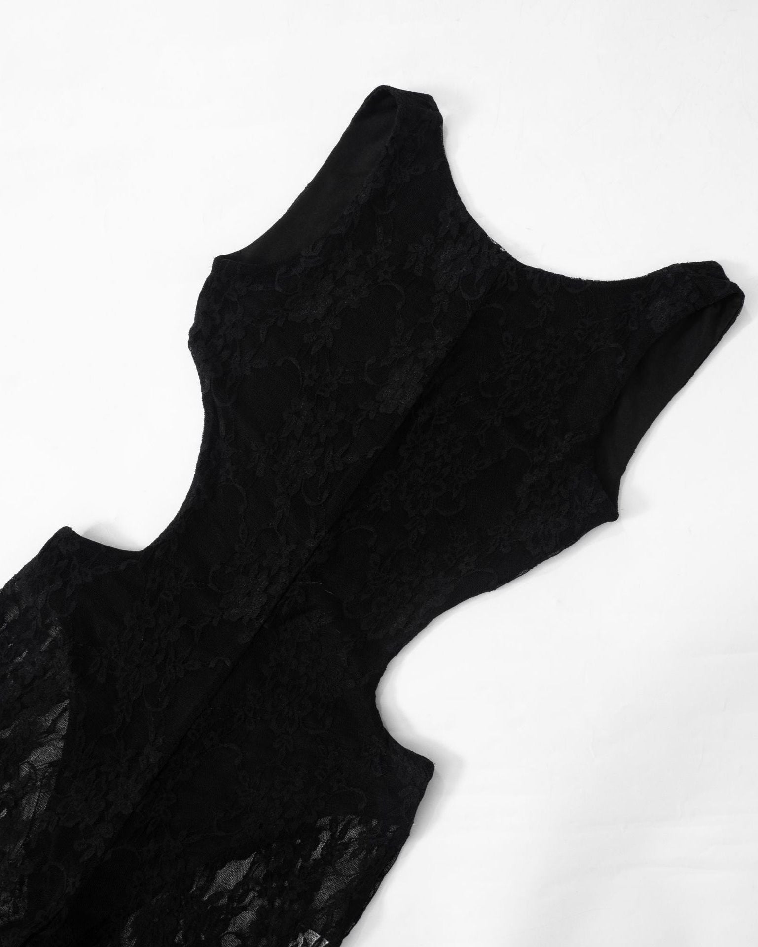 ELVIRE | COMBINAISON DÉCOUPÉE EN DENTELLE