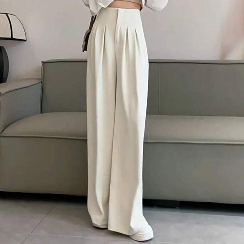 LÉORA | TAILORED GRACE