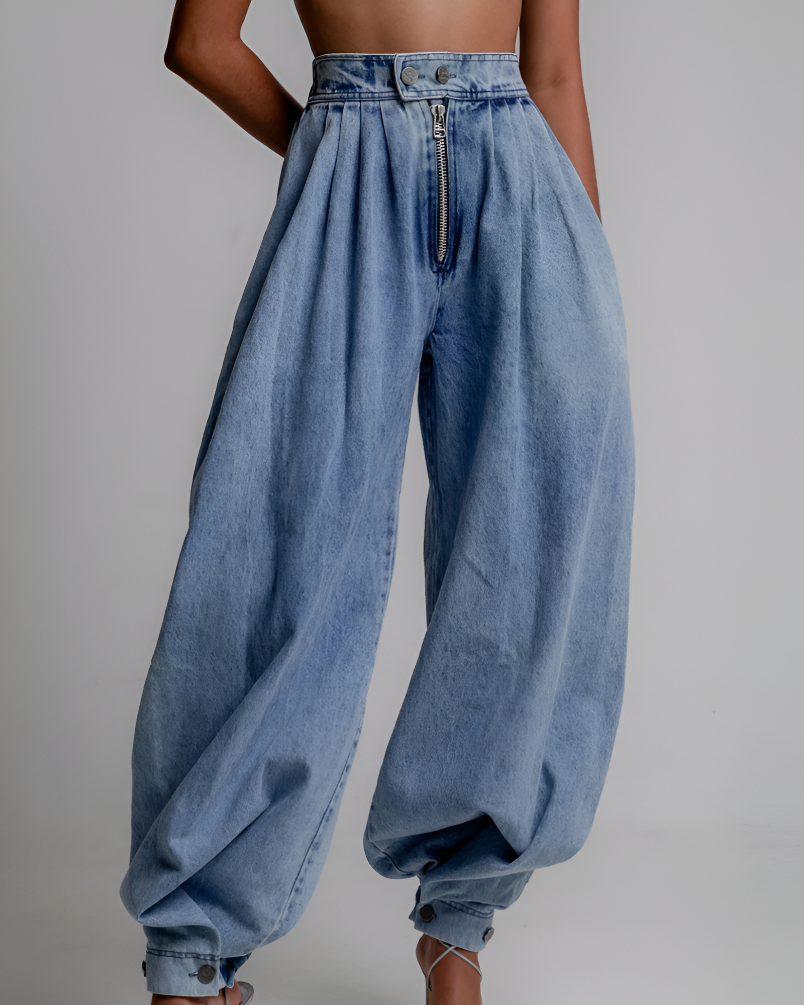 VALORA | SCULPTED WAIST TROUSERS