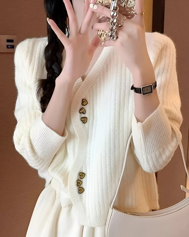 AMORIA | 3 HEARTS BUTTON KNIT