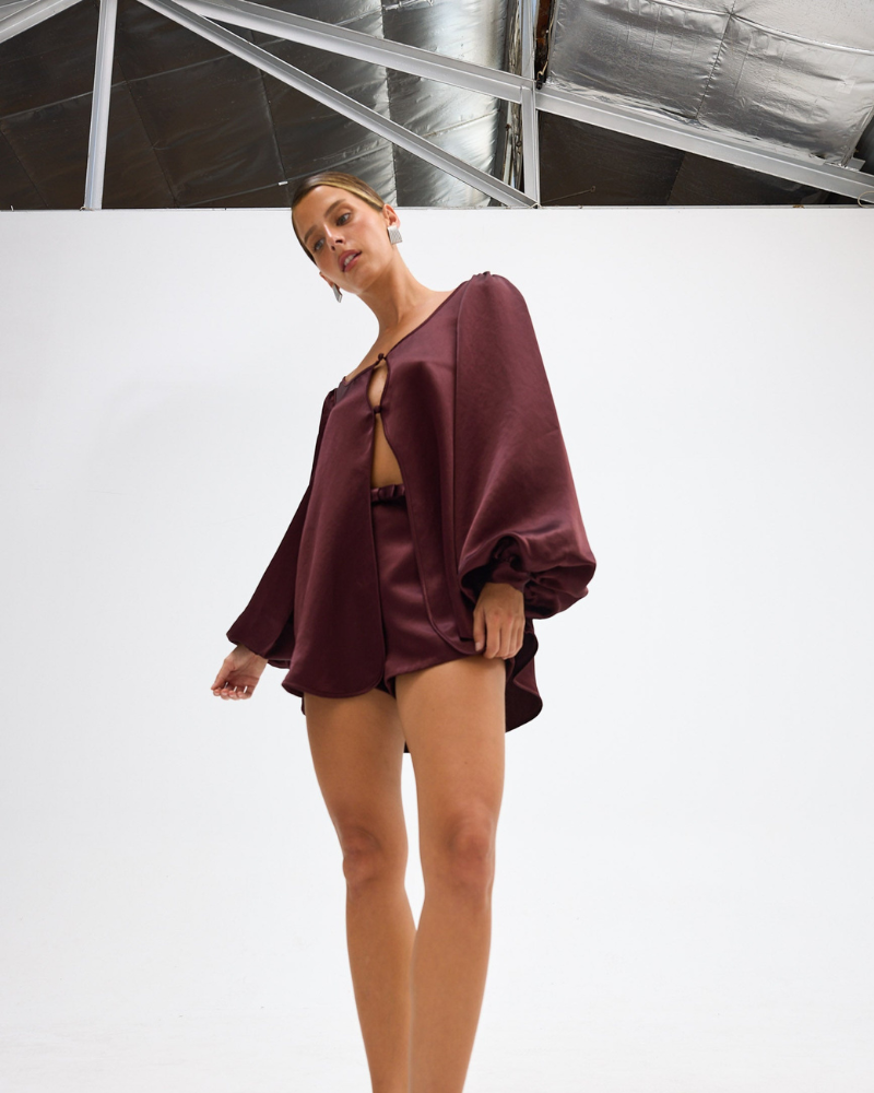 SOLENE | BOW DETAIL SATIN SHORT