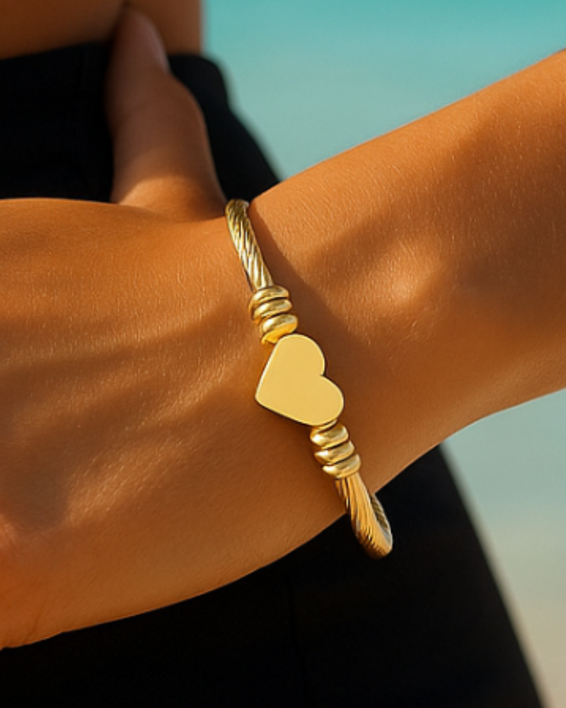 ROSEY | HEART BRACELET
